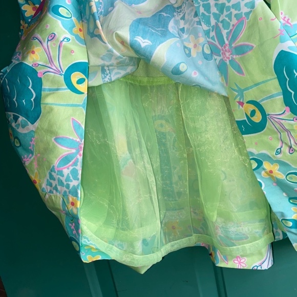 Lilly Pulitzer size 2 good condition with minor fading - Picture 5 of 7